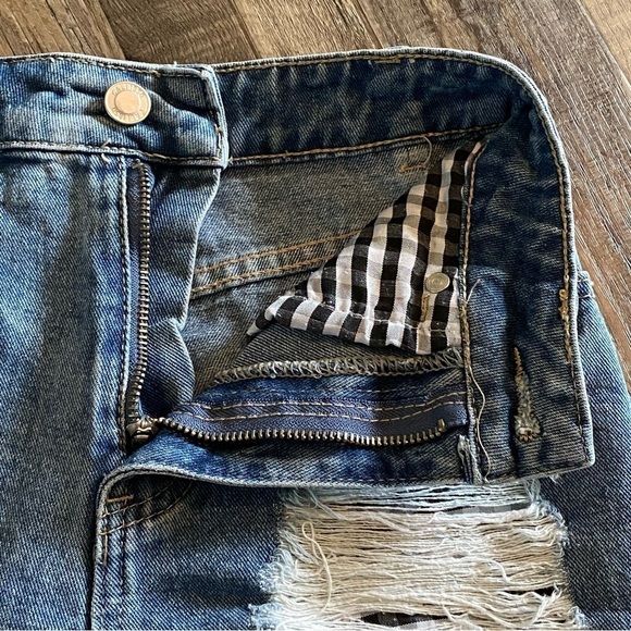 CABI Jean Shorts: High Rise Shorties w/ Black & White Checkered Inner Pockets, 0 - Picture 11 of 12